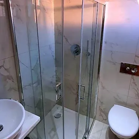 International Hotel 3*