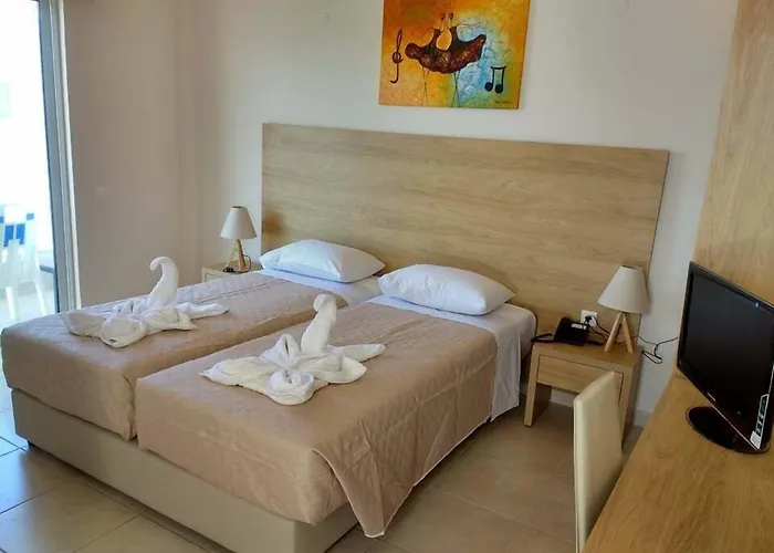 International 3* Rhodes City